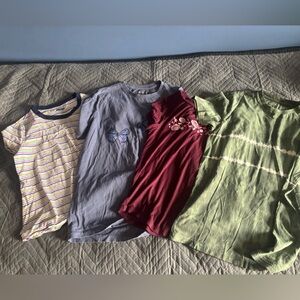 Lot of 4 juniors T shirts size small
